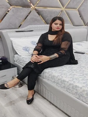 Call Girl in Vastrapur